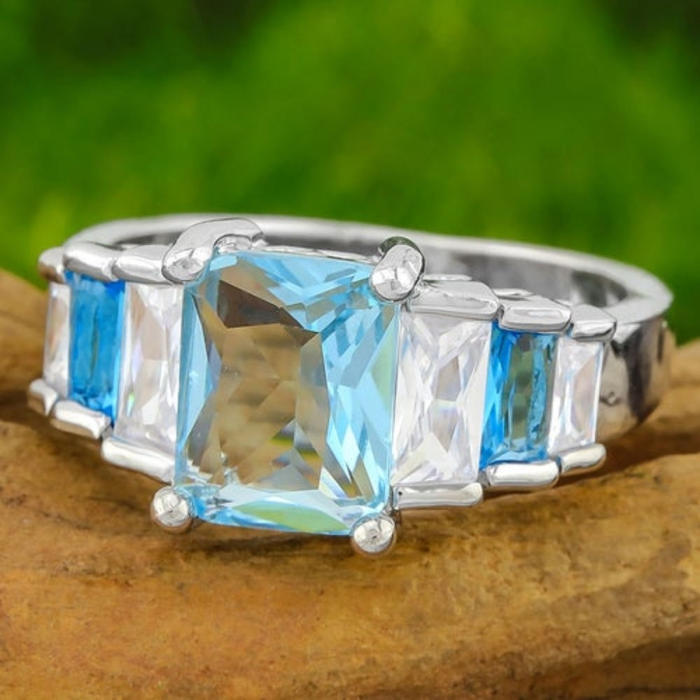 Blue & White Topaz 💙Ring